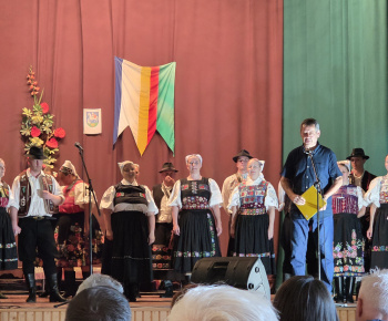Aktuality / Pozvanie na vystúpenie FS Chotár - foto